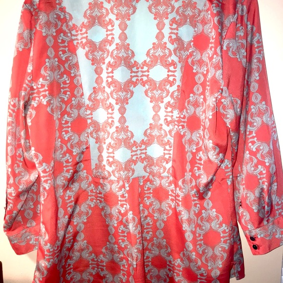 NWOT: The Limited Quarter Sleeve Flowy Blouse Blue & Orange - Picture 2 of 3